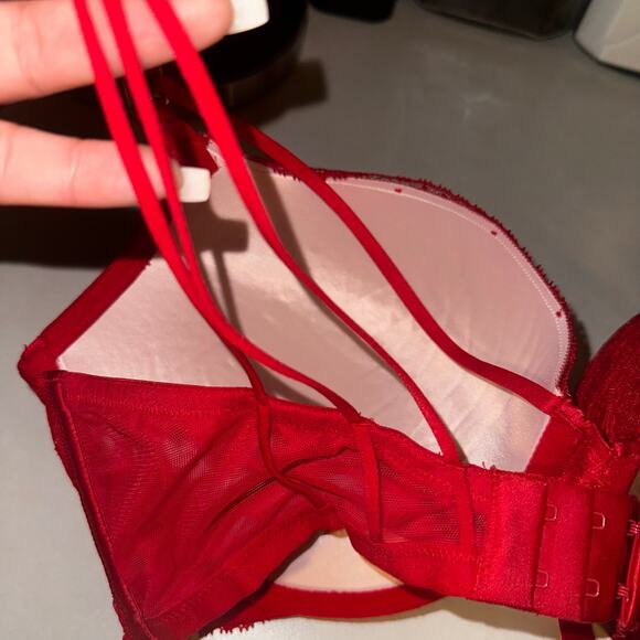 Victoria's Secret very sexy red lace strappy bra sz 38dd - Picture 4 of 5